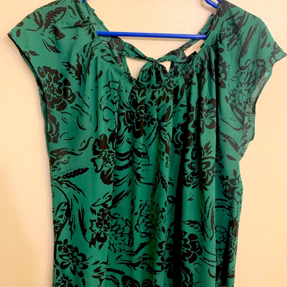 Green with black flowers top